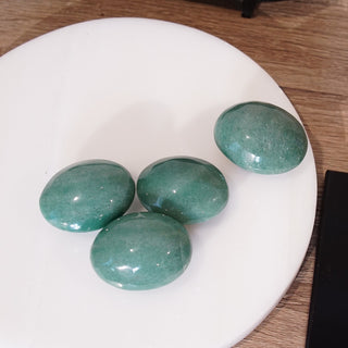 Green Aventurine Palm Stone – Stone of Luck & Opportunity
