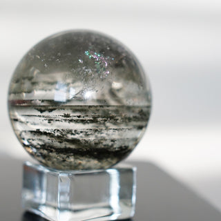Layers Garden Quartz Sphere – 40mm