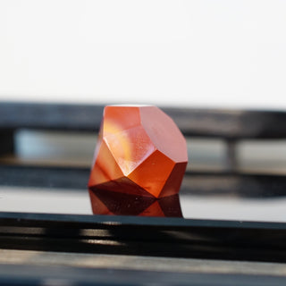 Mookaite Jasper Diamond Carving