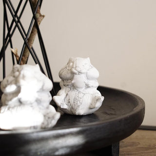 Howlite  Chipmunk carving