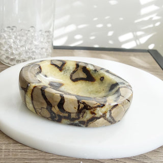 Septarian bowl ( 1lb 14.5 oz )