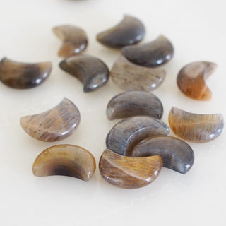 High quality Flashy Black Sunstone mini moon