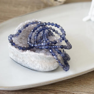 Faceted iolite bracelet