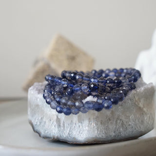 Faceted iolite bracelet