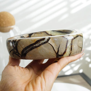 Septarian bowl ( 1lb 14.5 oz )